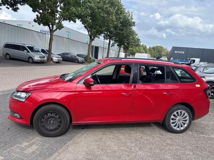 Skoda Fabia III Combi 1.0 TSI 12V Sloopvoertuig (2019, Rood)