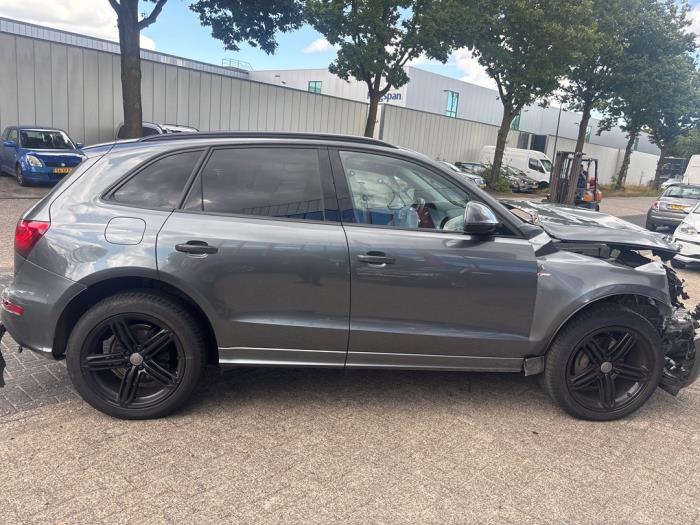 Audi Q5 2.0 TFSI 16V Quattro Sloopvoertuig (2016, Grijs)