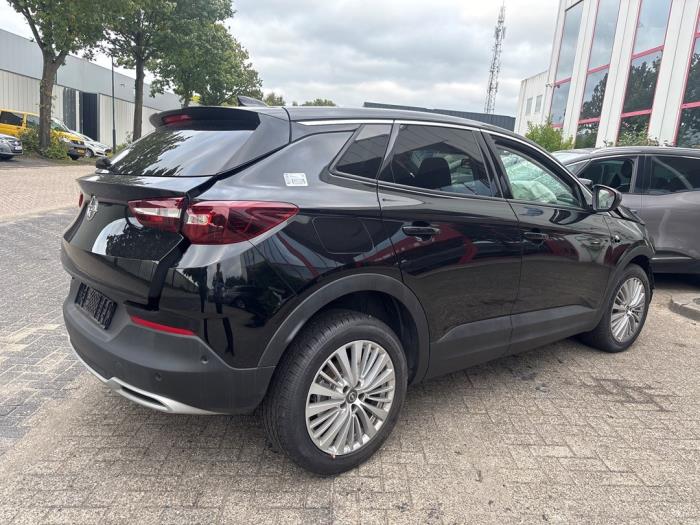 Opel Grandland 1.2 Turbo 12V Sloopvoertuig (2019, Zwart)