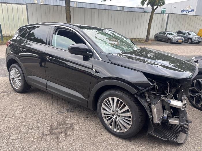 Opel Grandland 1.2 Turbo 12V Sloopvoertuig (2019, Zwart)