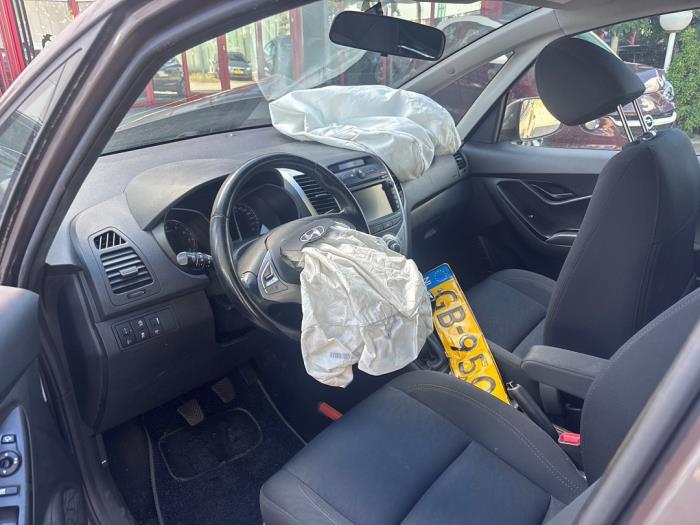 Hyundai iX20 1.4i 16V Sloopvoertuig (2015, Bruin)