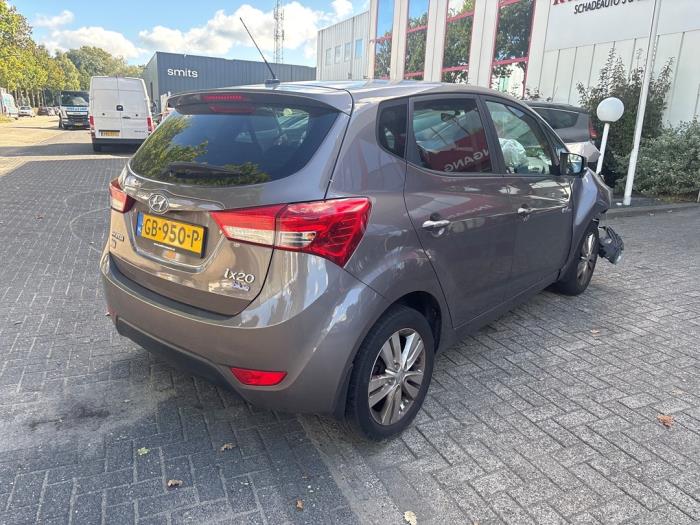 Hyundai iX20 1.4i 16V Sloopvoertuig (2015, Bruin)