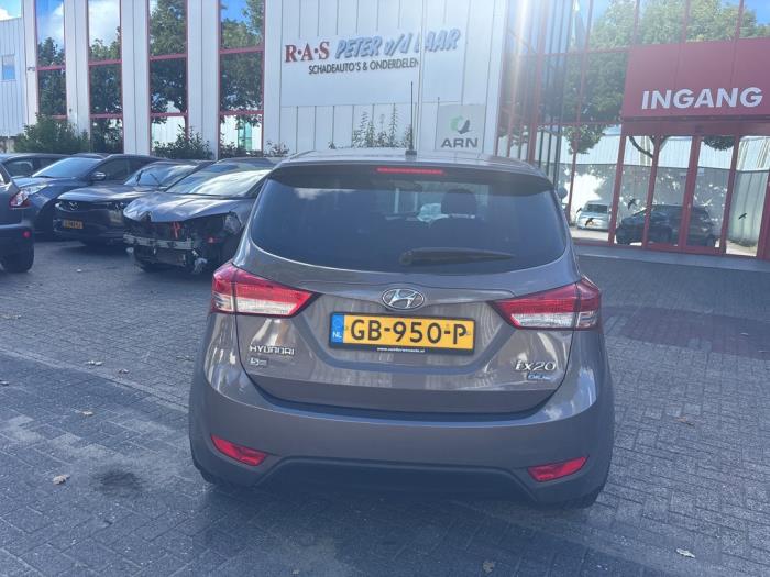 Hyundai iX20 1.4i 16V Sloopvoertuig (2015, Bruin)