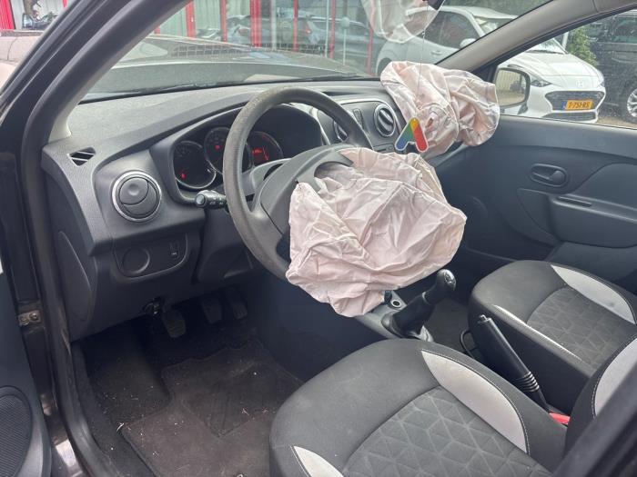 Dacia Sandero II 0.9 TCE 12V Sloopvoertuig (2015, Zwart)