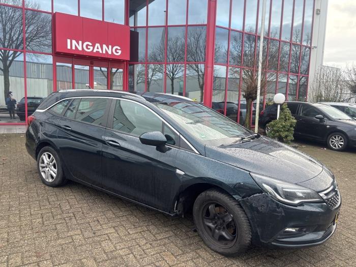 Opel Astra K Sports Tourer 1.6 CDTI 110 16V Sloopvoertuig (2017, Groen)