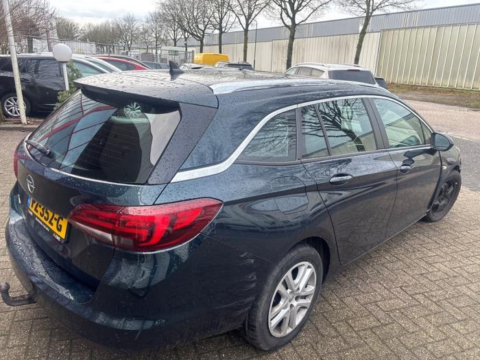 Opel Astra K Sports Tourer 1.6 CDTI 110 16V Sloopvoertuig (2017, Groen)