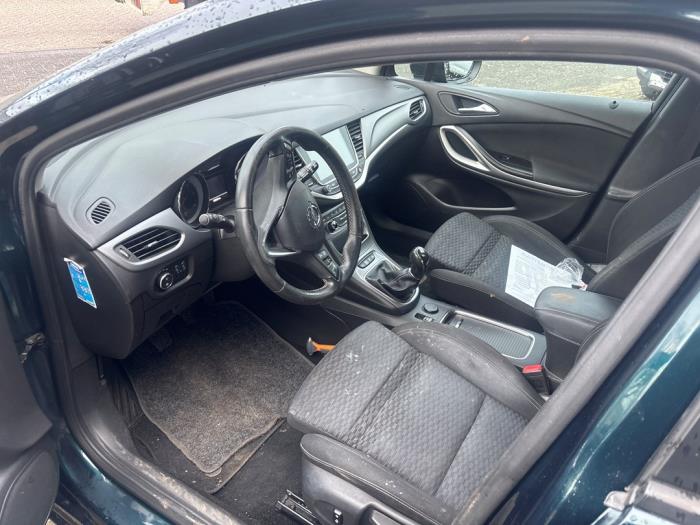 Opel Astra K Sports Tourer 1.6 CDTI 110 16V Sloopvoertuig (2017, Groen)