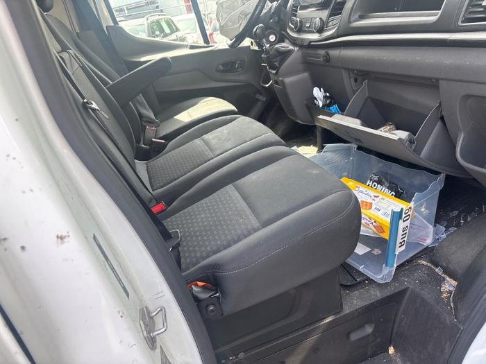 Ford Transit Custom 2.0 EcoBlue 170 Sloopvoertuig (2024, Zwart)