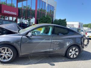 Tesla Model Y RWD Sloopvoertuig (2023, Grijs)