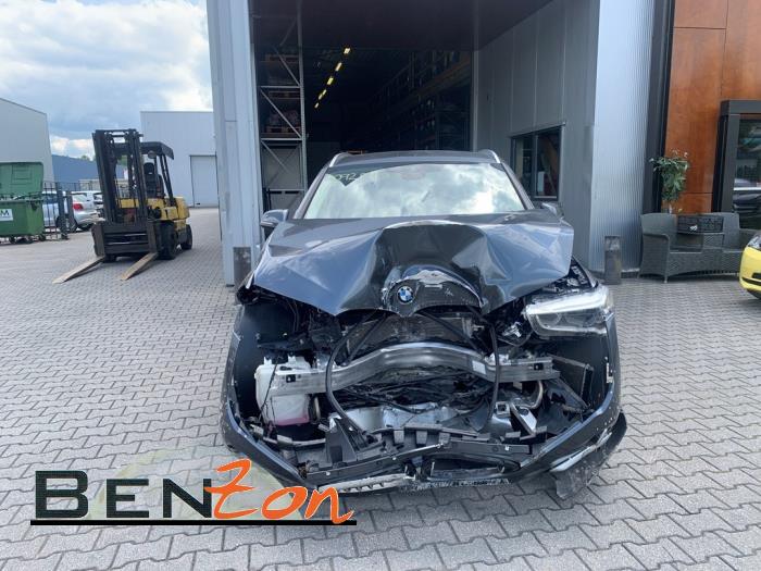 BMW X1 Sloopvoertuig (2018, Metallic, Grijs)