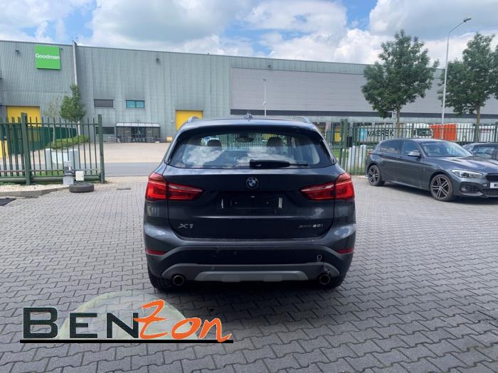 BMW X1 Sloopvoertuig (2018, Metallic, Grijs)