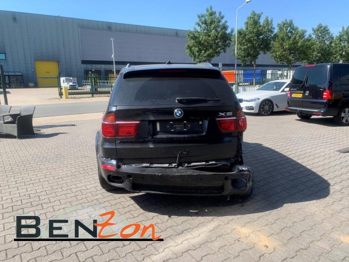 BMW X5 Sloopvoertuig (2011, Metallic, Zwart, Saffierblauw, Saffierzwart)