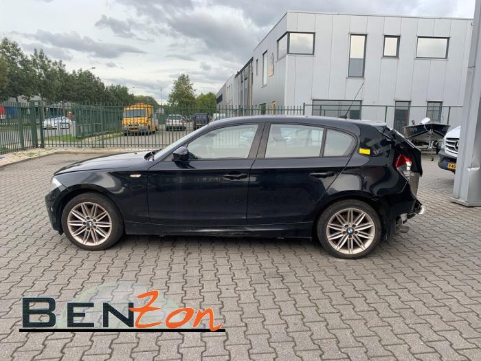 BMW 1-Serie Sloopvoertuig (2010, Metallic, Zwart, Saffierblauw, Saffierzwart)