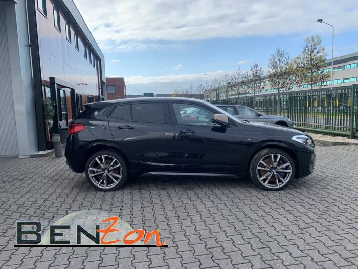 BMW X2 M35i 2.0 16V Twin Power Turbo Sloopvoertuig (2019, Metallic, Zwart, Saffierblauw, Saffierzwart)
