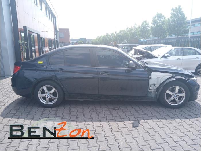 BMW 3 serie 320d 2.0 16V EfficientDynamicsEdition Sloopvoertuig (2013, Blauw)