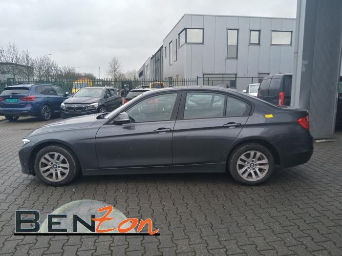 BMW 3 serie 320i 2.0 16V Sloopvoertuig (2012, Metallic, Grijs)