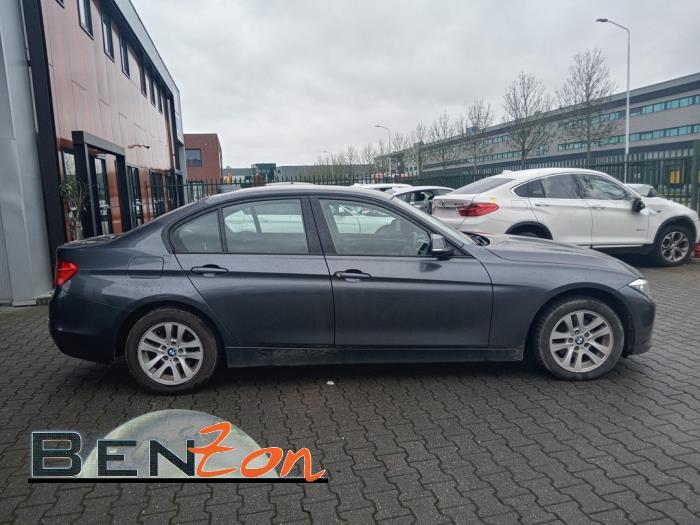 BMW 3 serie 320i 2.0 16V Sloopvoertuig (2012, Metallic, Grijs)