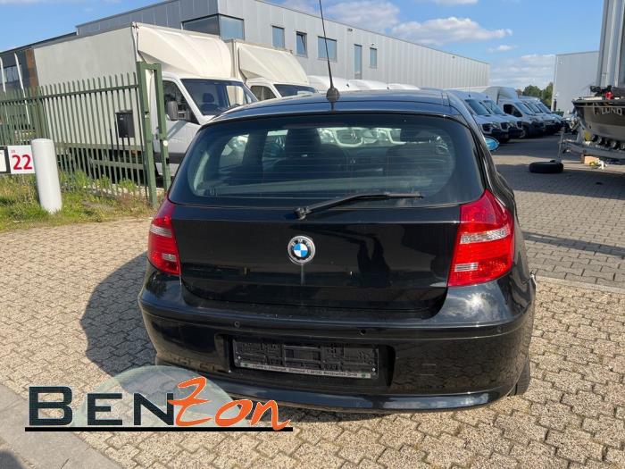 BMW 1 serie 118i 16V Sloopvoertuig (2008, Zwart)