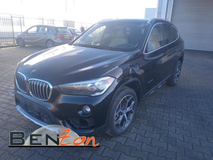 BMW X1 sDrive 28i 2.0 16V Twin Power Turbo Sloopvoertuig (2017, Zwart)