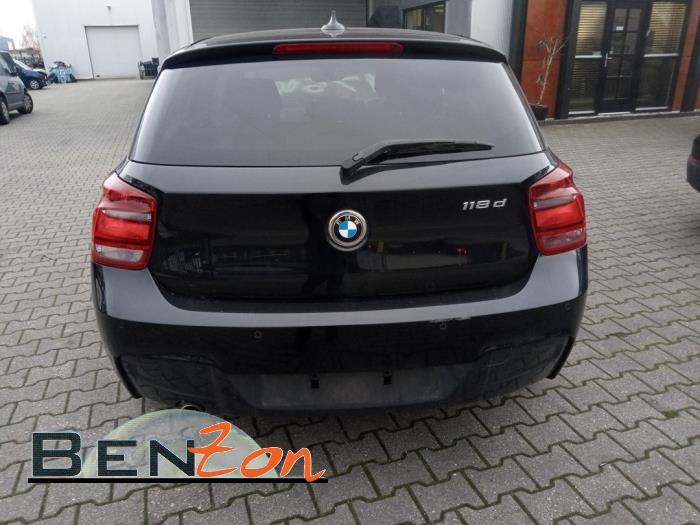 BMW 1 serie 118d 2.0 16V Sloopvoertuig (2012, Metallic, Zwart, Saffierblauw, Saffierzwart)