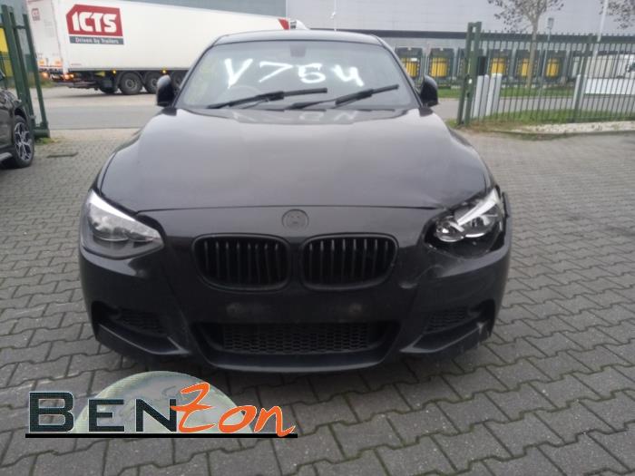 BMW 1 serie 118d 2.0 16V Sloopvoertuig (2012, Metallic, Zwart, Saffierblauw, Saffierzwart)
