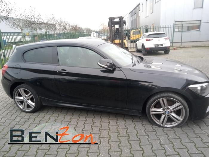 BMW 1 serie 118d 2.0 16V Sloopvoertuig (2012, Metallic, Zwart, Saffierblauw, Saffierzwart)