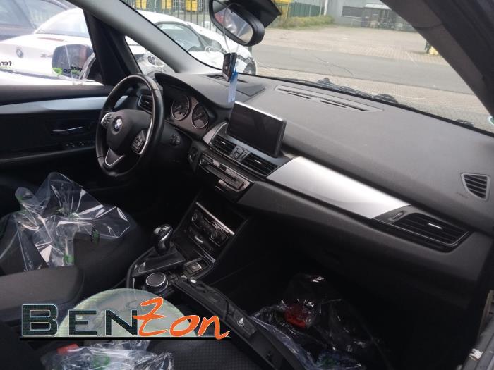 BMW 2 serie Active Tourer 220dA xDrive 2.0 TwinPower Turbo 16V Sloopvoertuig (2015, Grijs)