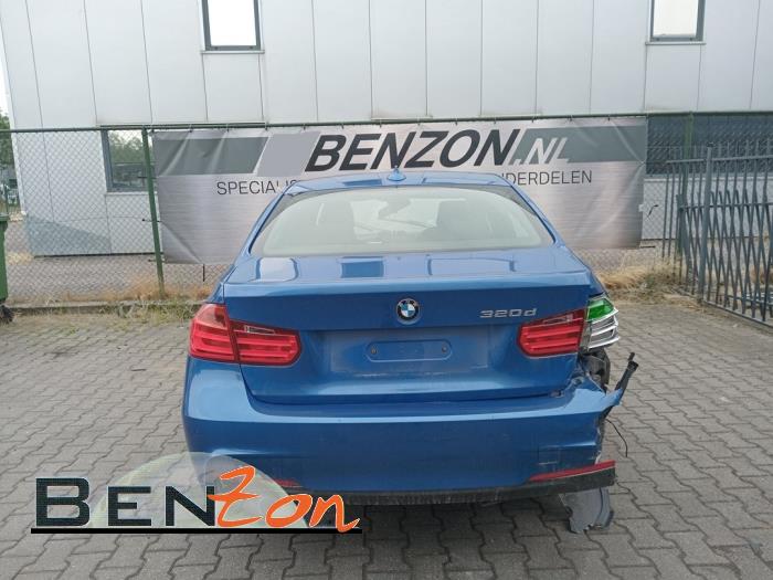 BMW 3 serie 320d 2.0 16V Sloopvoertuig (2015, Metallic, Blauw)