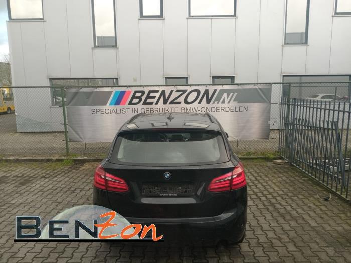 BMW 2-Serie Sloopvoertuig (2015, Metallic, Zwart, Saffierblauw, Saffierzwart)