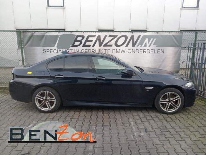 BMW 5 serie 535d 24V Sloopvoertuig (2013, Donker, Blauw)