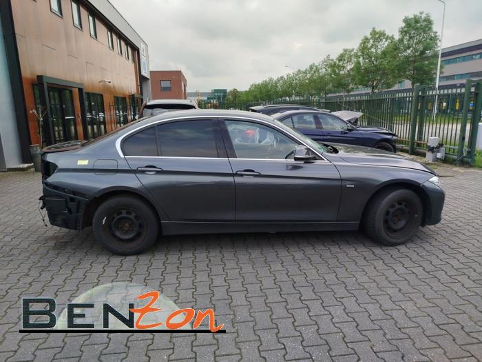 BMW 3 serie 320i 2.0 16V Sloopvoertuig (2012, Metallic, Grijs)