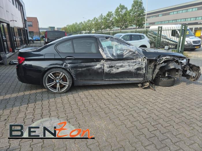 BMW M5 4.4 V8 32V TwinPower Turbo Sloopvoertuig (2012)