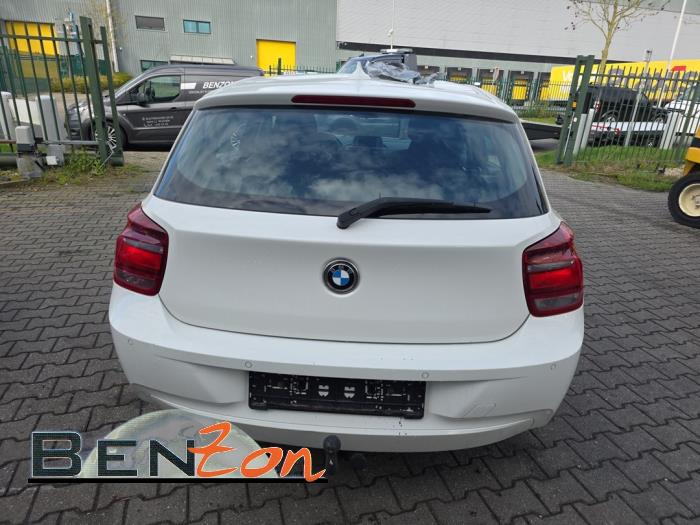 BMW 1 serie 114i 1.6 16V Sloopvoertuig (2012, Wit)