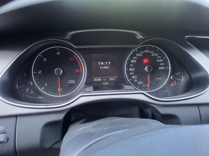 Audi A4 Avant 2.0 TDI 16V Sloopvoertuig (2014, Grijs)