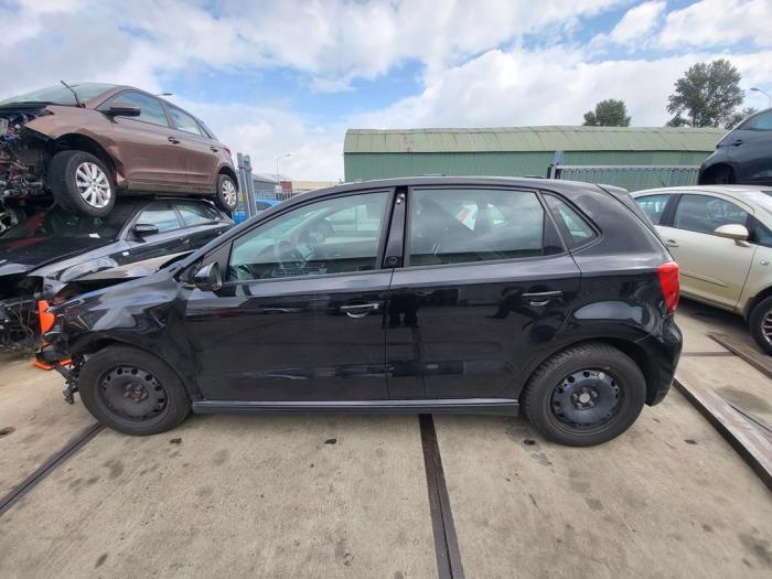 Volkswagen Polo V 1.2 TDI 12V BlueMotion Sloopvoertuig (2010, Zwart)