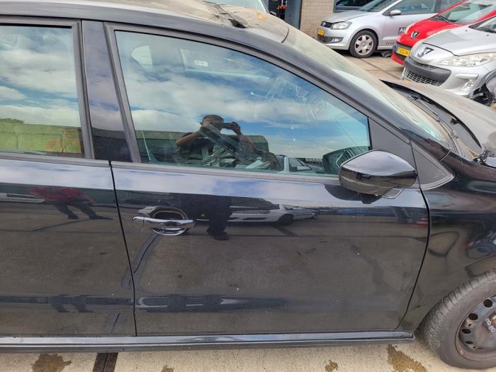 Volkswagen Polo V 1.2 TDI 12V BlueMotion Sloopvoertuig (2010, Zwart)