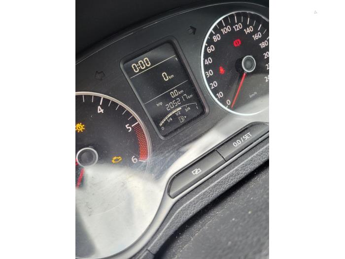 Volkswagen Polo V 1.2 TDI 12V BlueMotion Sloopvoertuig (2010, Zwart)