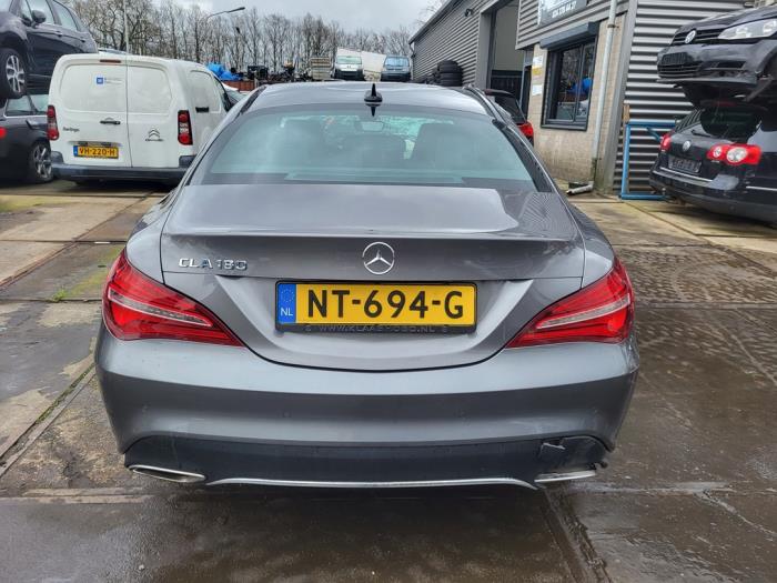 Mercedes CLA 1.6 CLA-180 16V Sloopvoertuig (2017, Grijs)
