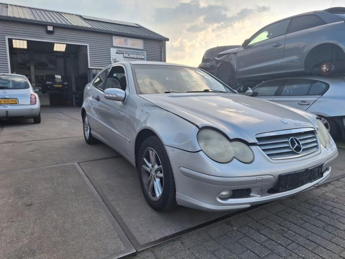 Mercedes C Sportcoupé 1.8 C-200K 16V Sloopvoertuig (2006, Grijs)