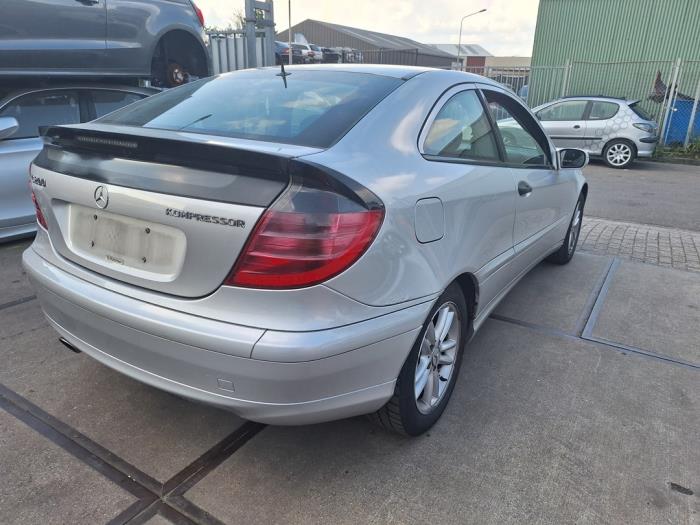 Mercedes C Sportcoupé 1.8 C-200K 16V Sloopvoertuig (2006, Grijs)