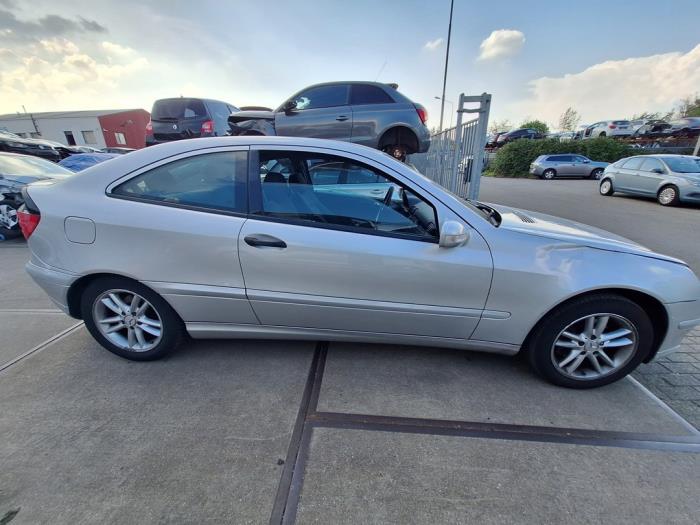 Mercedes C Sportcoupé 1.8 C-200K 16V Sloopvoertuig (2006, Grijs)