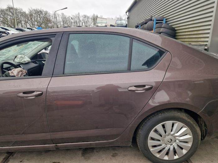 Skoda Octavia 1.2 TSI 16V Sloopvoertuig (2015, Bruin)