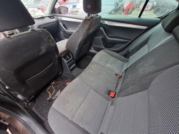 Skoda Octavia 1.2 TSI 16V Sloopvoertuig (2015, Bruin)