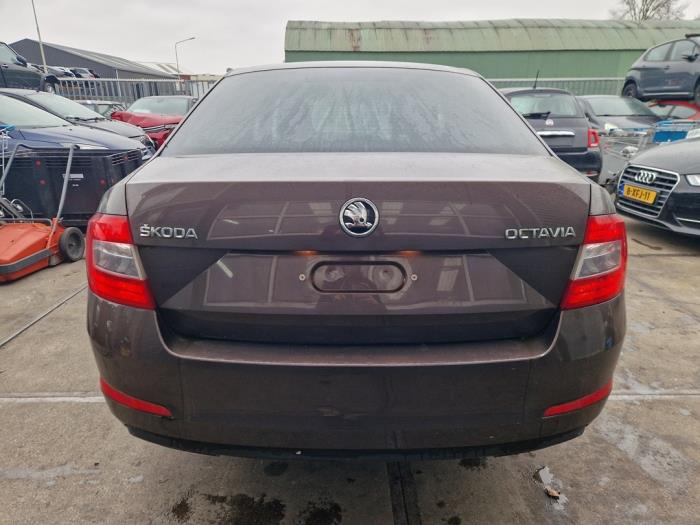 Skoda Octavia 1.2 TSI 16V Sloopvoertuig (2015, Bruin)