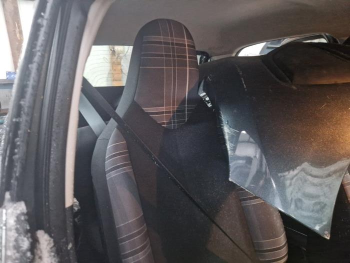 Peugeot 108 1.0 12V Sloopvoertuig (2017, Blauw, Glas)