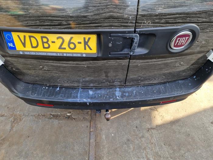 Fiat Doblo Cargo 1.6 D Multijet Sloopvoertuig (2019, Wit)