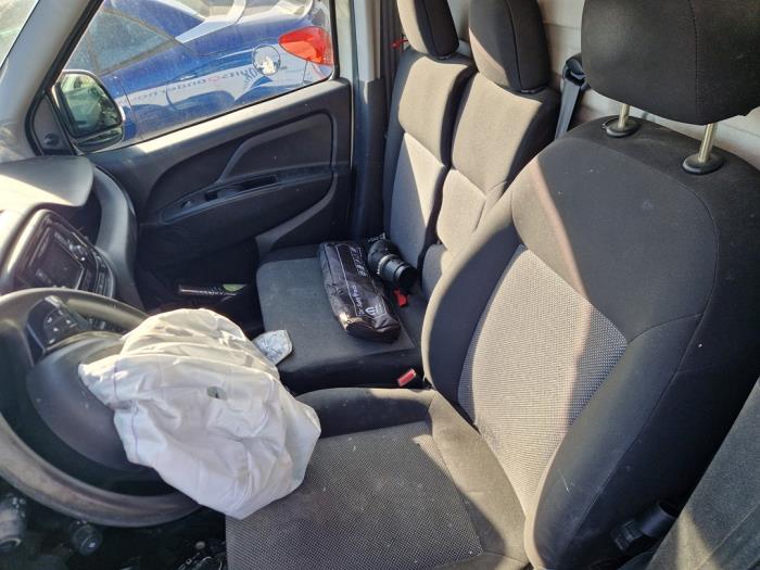 Fiat Doblo Cargo 1.6 D Multijet Sloopvoertuig (2019, Wit)