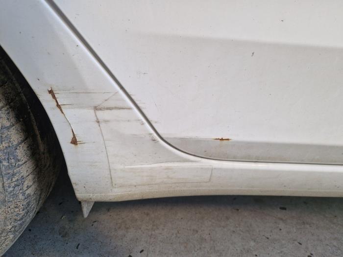 Hyundai i20 1.2i 16V Sloopvoertuig (2019, Wit, Zwart)