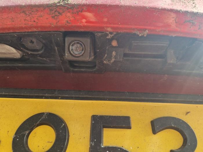 Mazda 3 2.0 SkyActiv-G 120 16V Sloopvoertuig (2018, Rood)