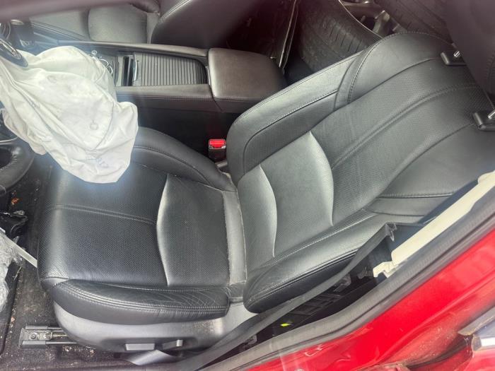 Mazda 3 2.0 SkyActiv-G 120 16V Sloopvoertuig (2018, Rood)